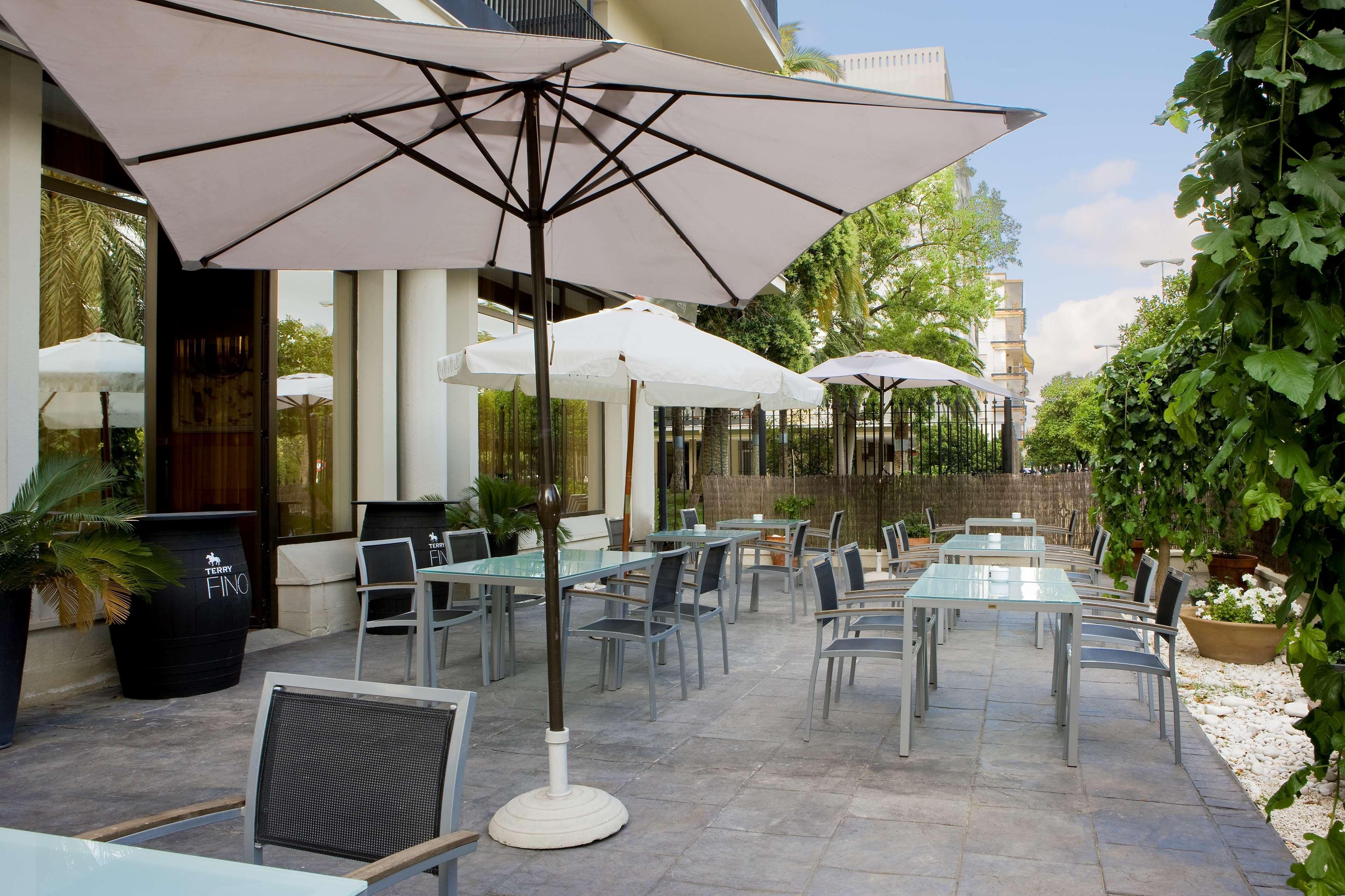 Nh Avenida Jerez Hotel Херес де ла Фронтера Екстериор снимка