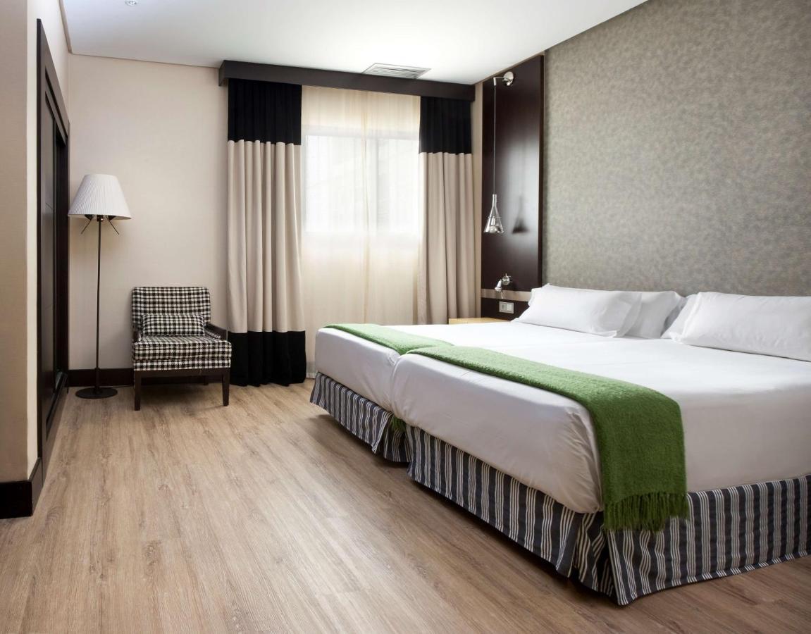 Nh Avenida Jerez Hotel Херес де ла Фронтера Екстериор снимка