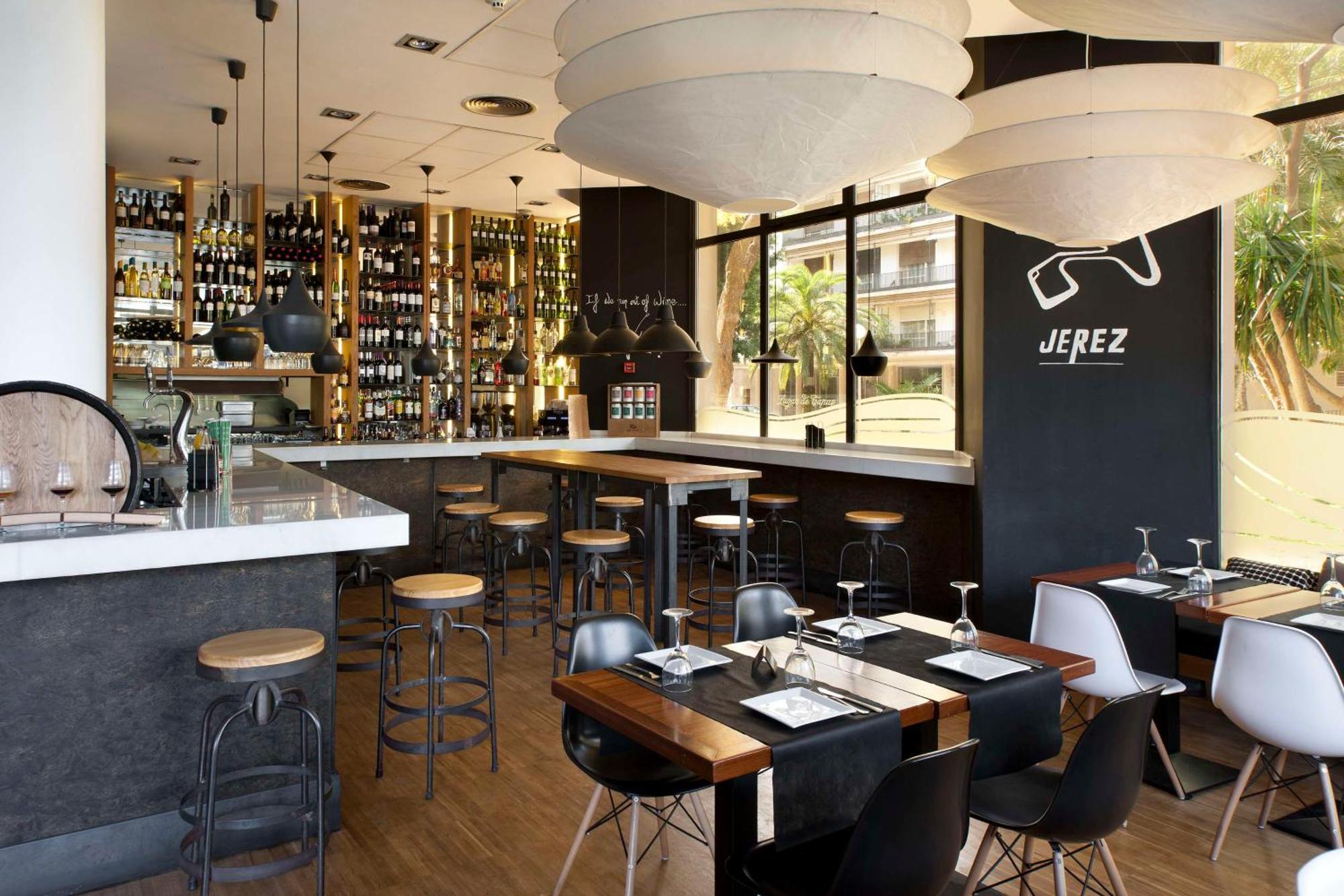 Nh Avenida Jerez Hotel Херес де ла Фронтера Екстериор снимка