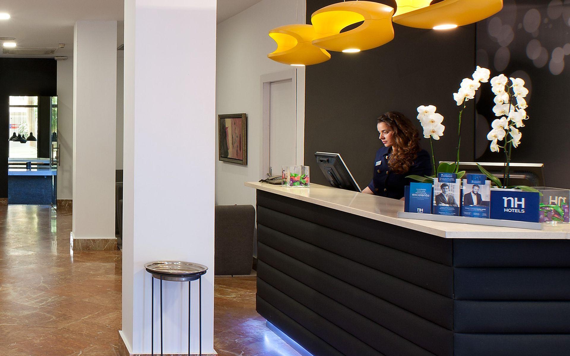 Nh Avenida Jerez Hotel Херес де ла Фронтера Екстериор снимка