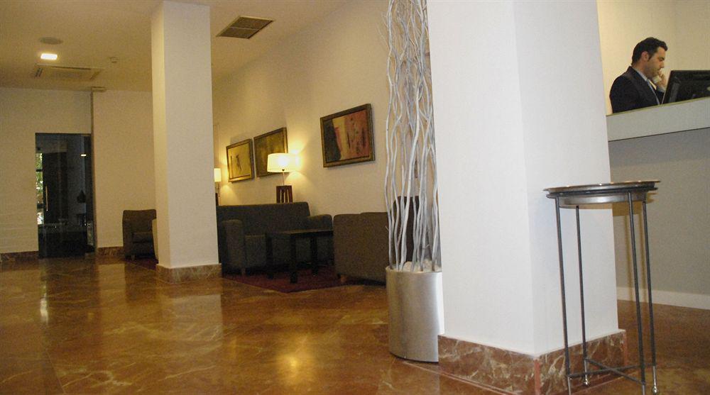 Nh Avenida Jerez Hotel Херес де ла Фронтера Екстериор снимка